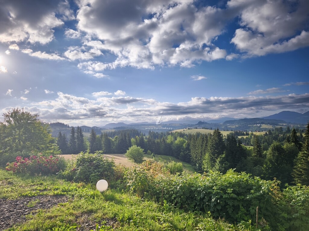 Pensiunea Agroturistică Căsuța de la Munte