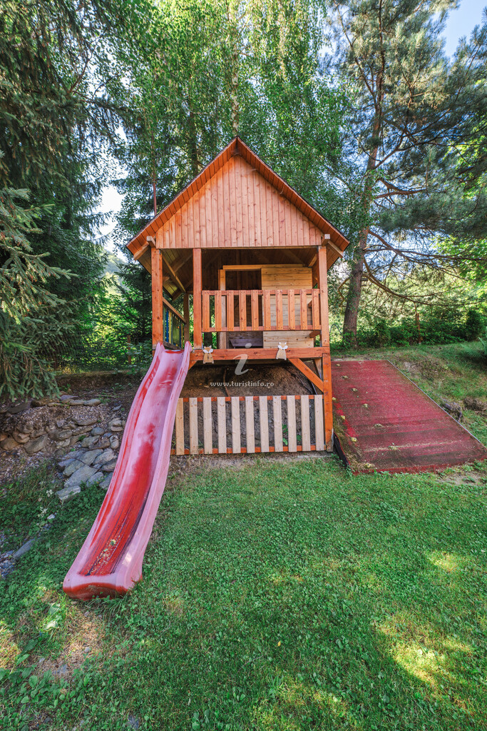 Camere de închiriat SeviCris