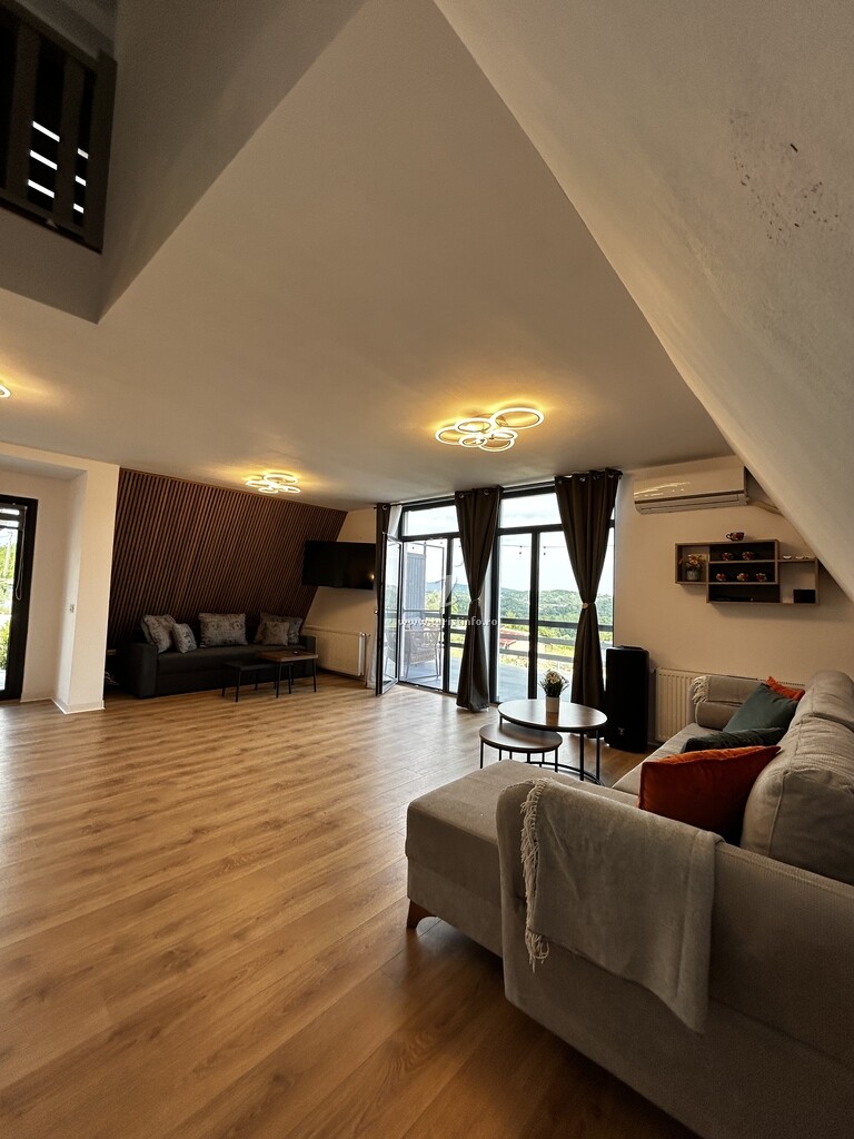 A-frame Luiza Chalet