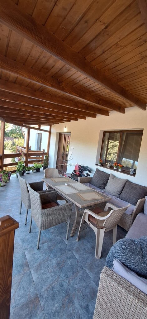 Camere de închiriat Antonia