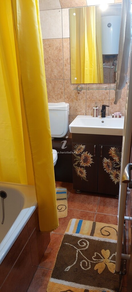 Casa cu Flori