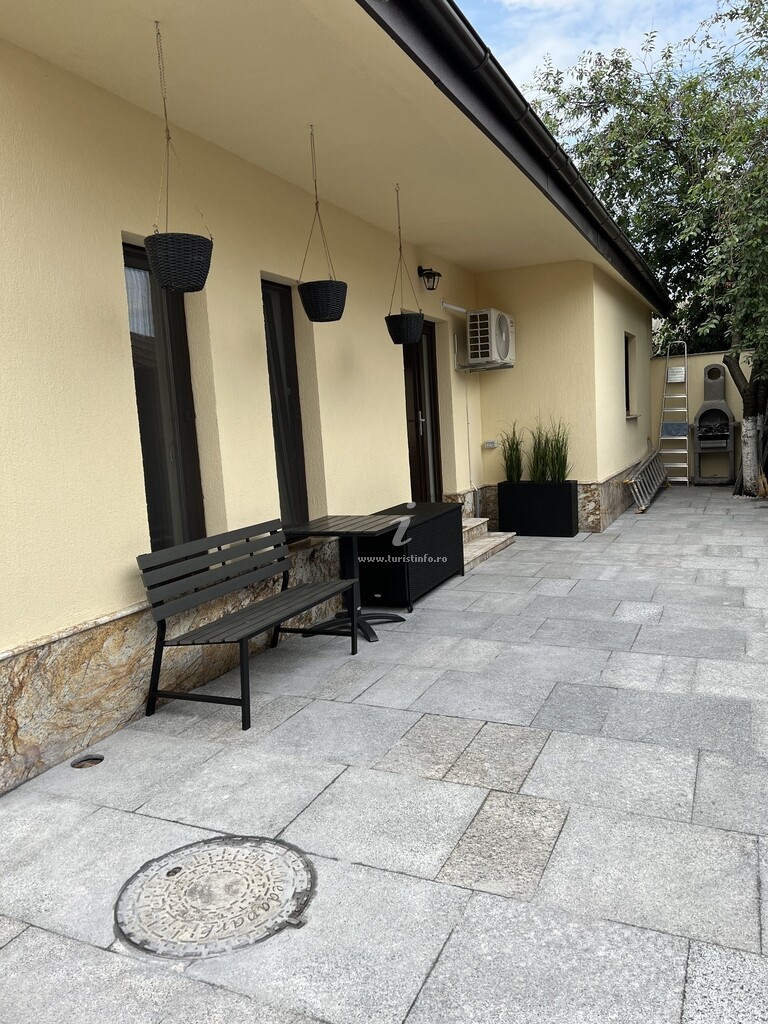 Casa cu Flori