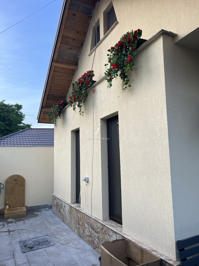 Casa cu Flori