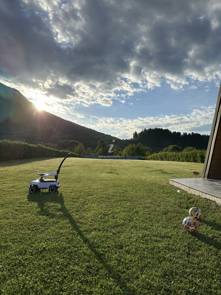 A-frame The Peak