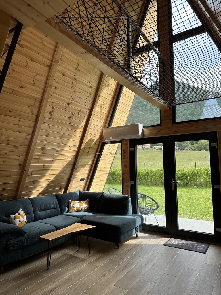 A-frame The Peak