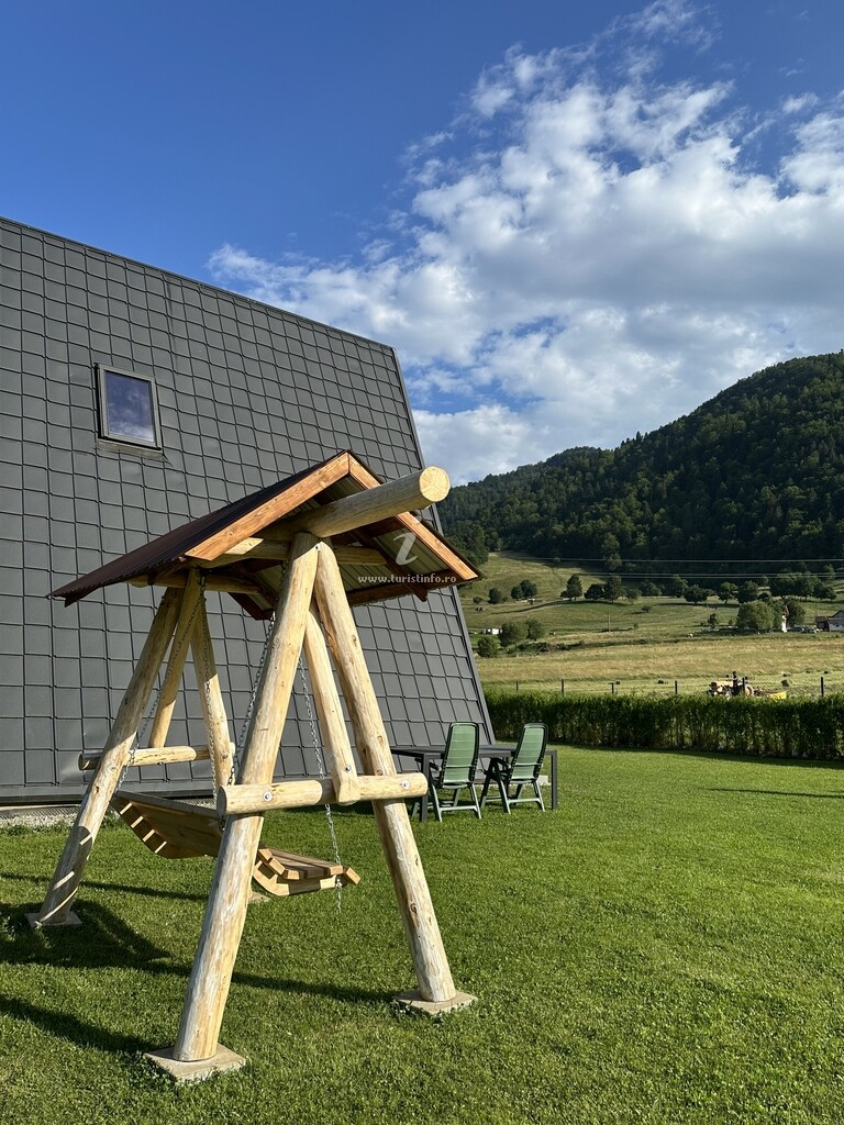 A-frame The Peak
