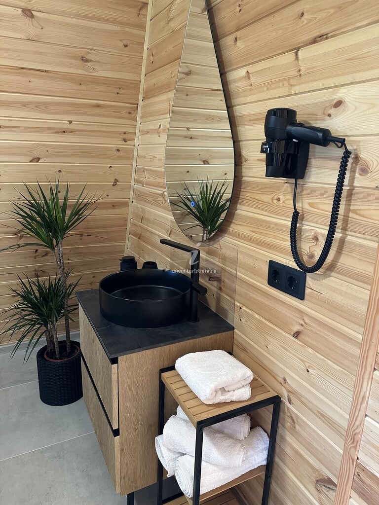 A-frame The Peak