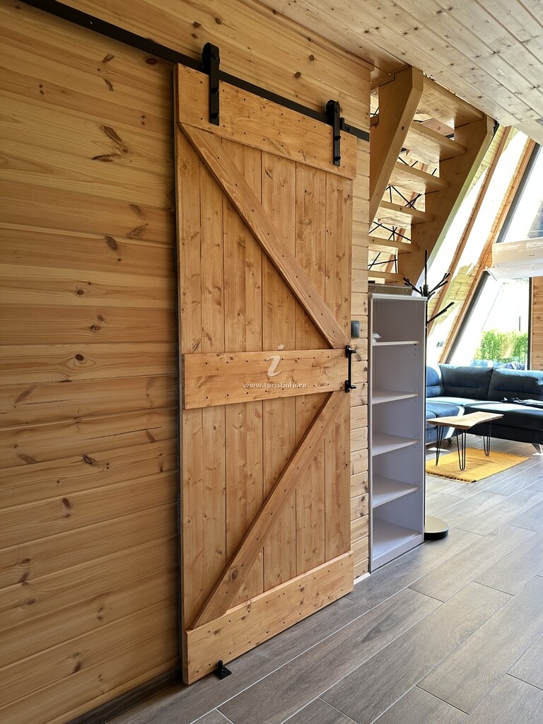 A-frame The Peak