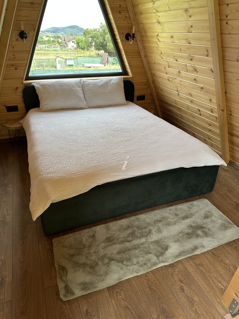 A-frame The Peak