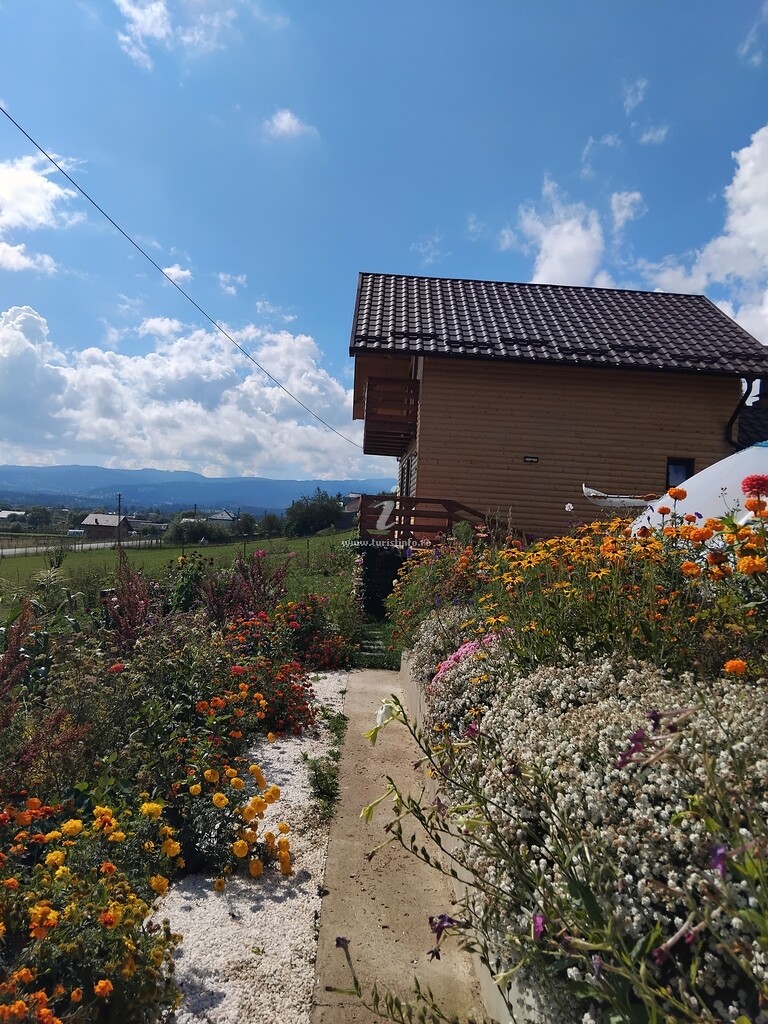 Cabana Flower House