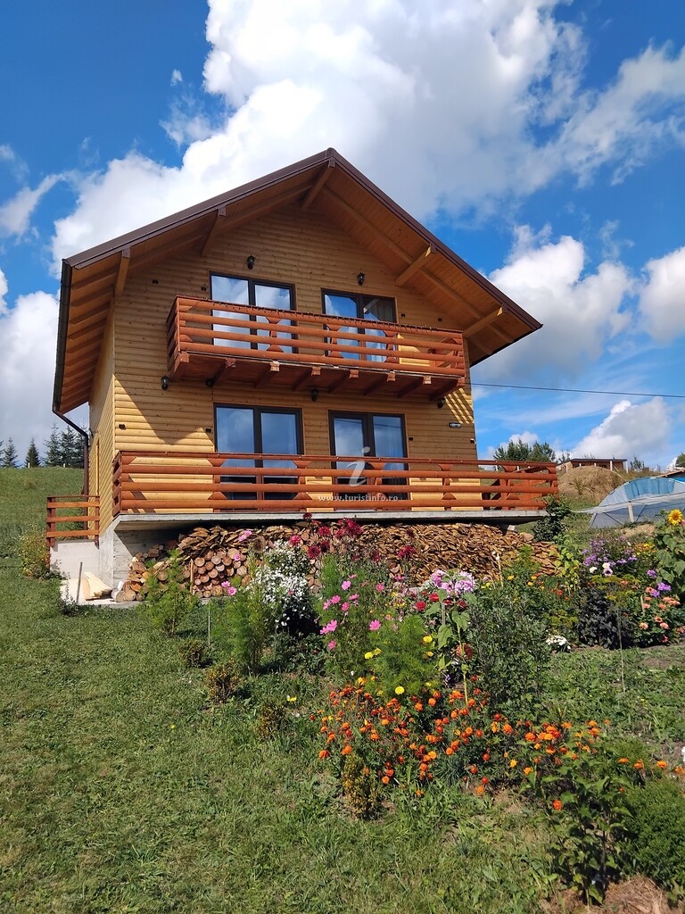Cabana Flower House