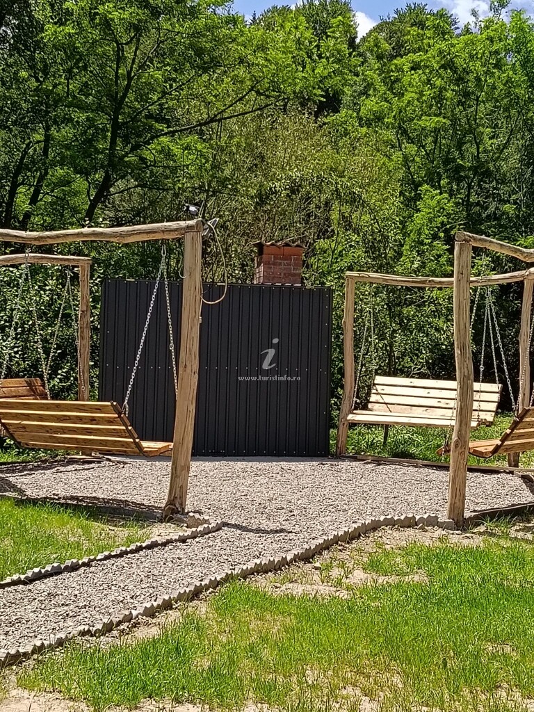 A-frame La Poalele Muntelui