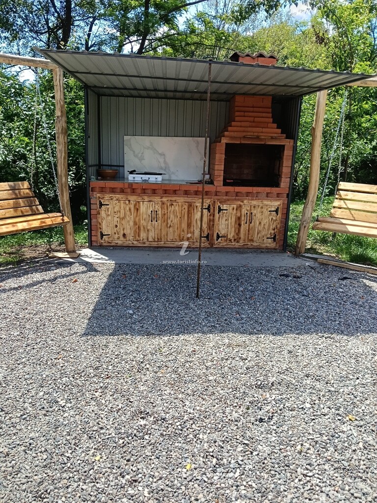 A-frame La Poalele Muntelui