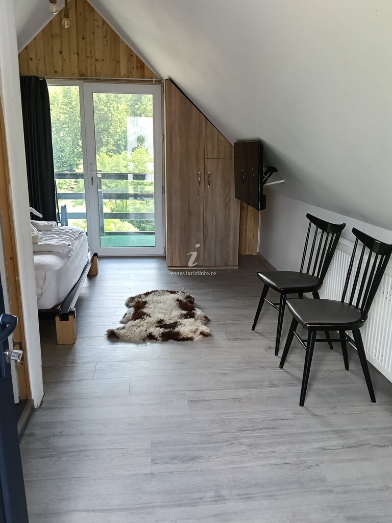 A-frame La Poalele Muntelui