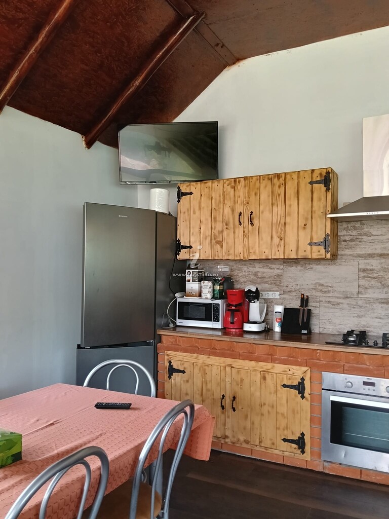A-frame La Poalele Muntelui