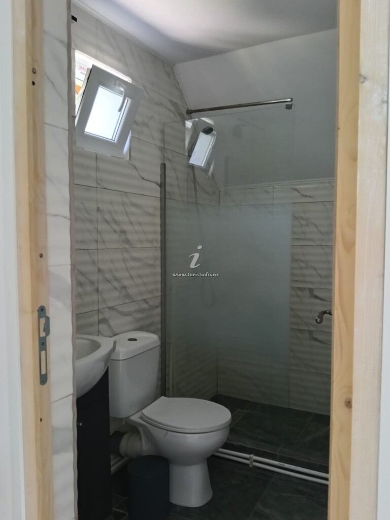 A-frame La Poalele Muntelui