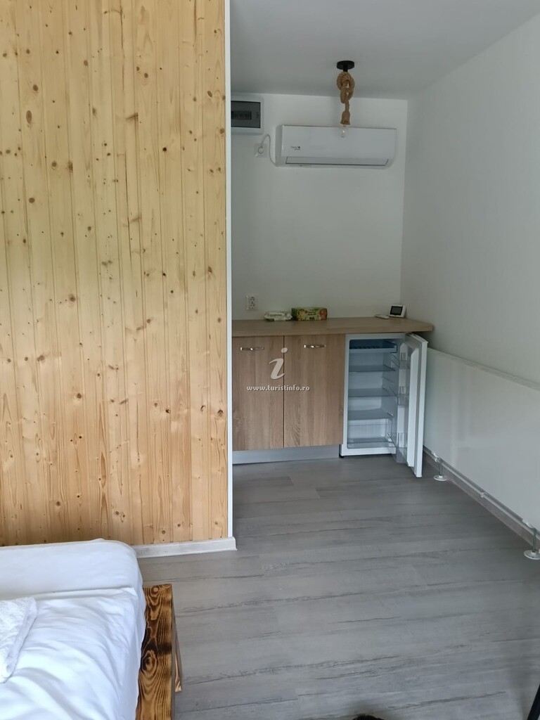 A-frame La Poalele Muntelui