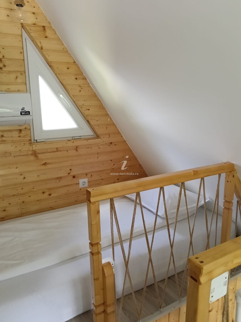 A-frame La Poalele Muntelui