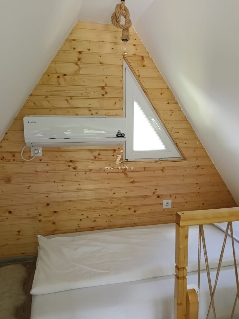 A-frame La Poalele Muntelui
