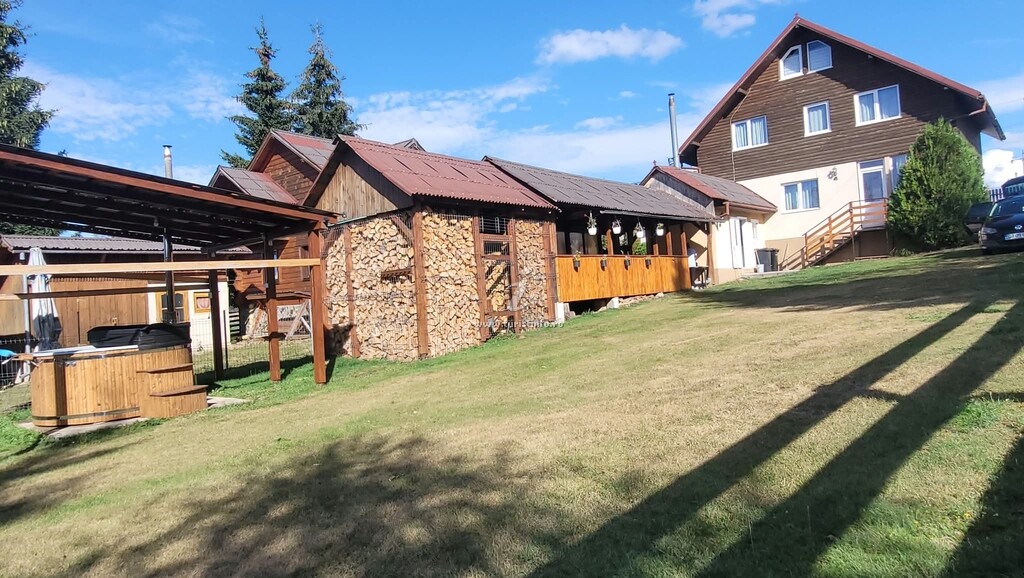 Cabana la Izvor