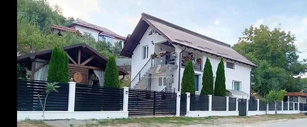 Casa Poteca Negoiului