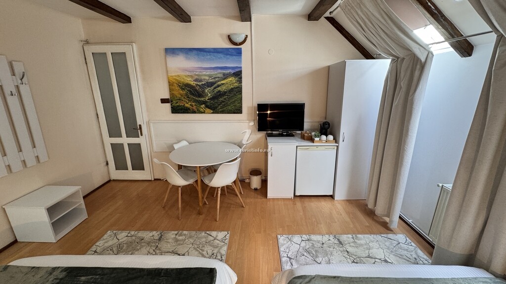 Hostel L&D
