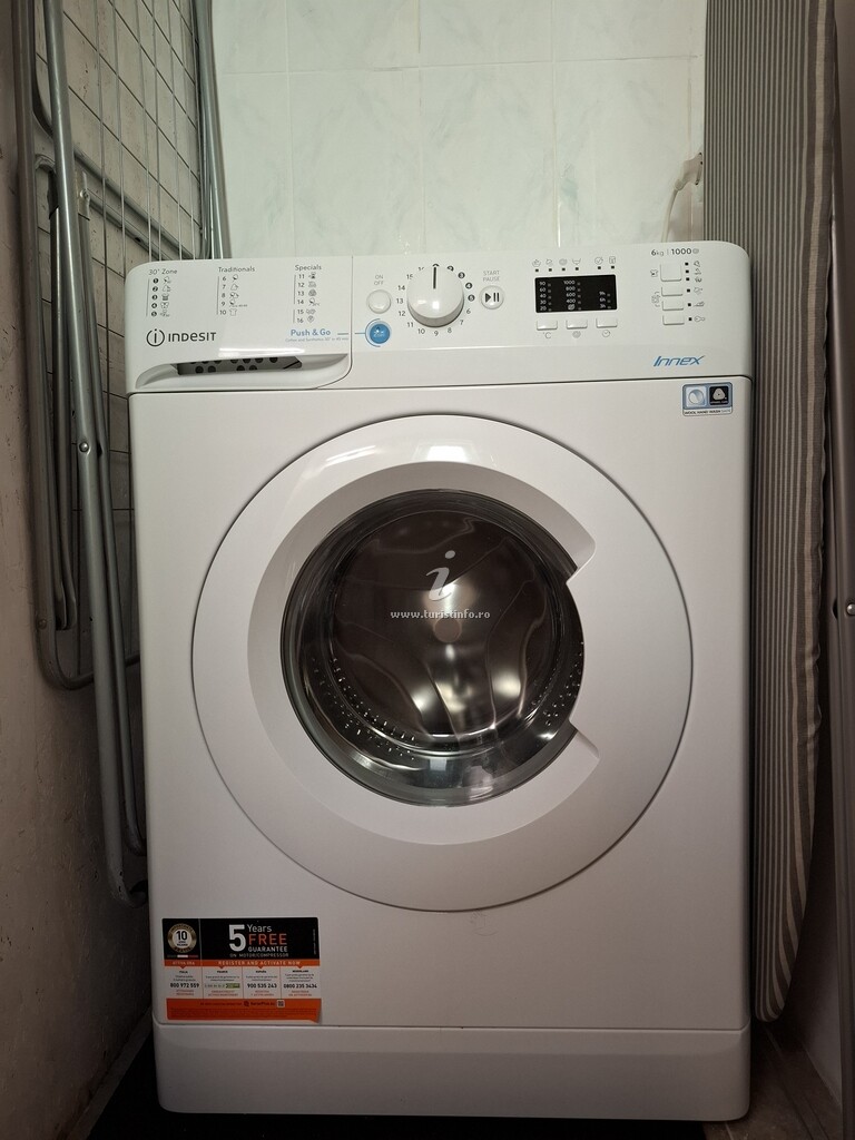 Camere de închiriat Casa Coraiu