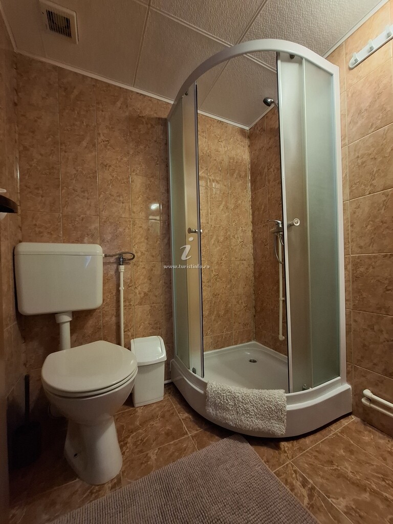 Camere de închiriat Casa Coraiu