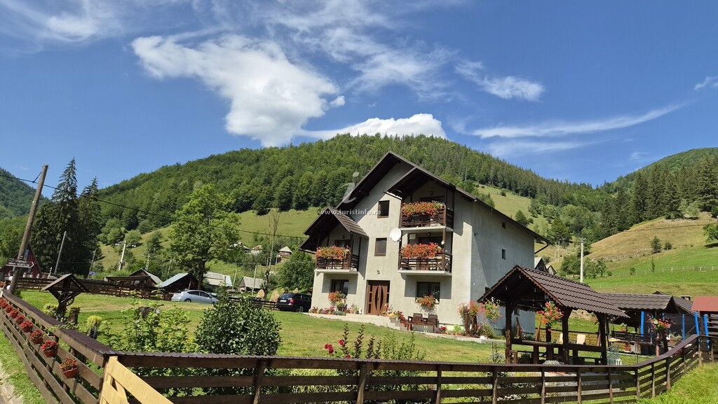 Cabana Inima Munților