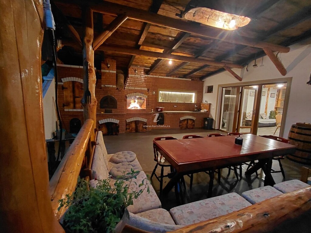 Pensiunea Casa de Sub Deal