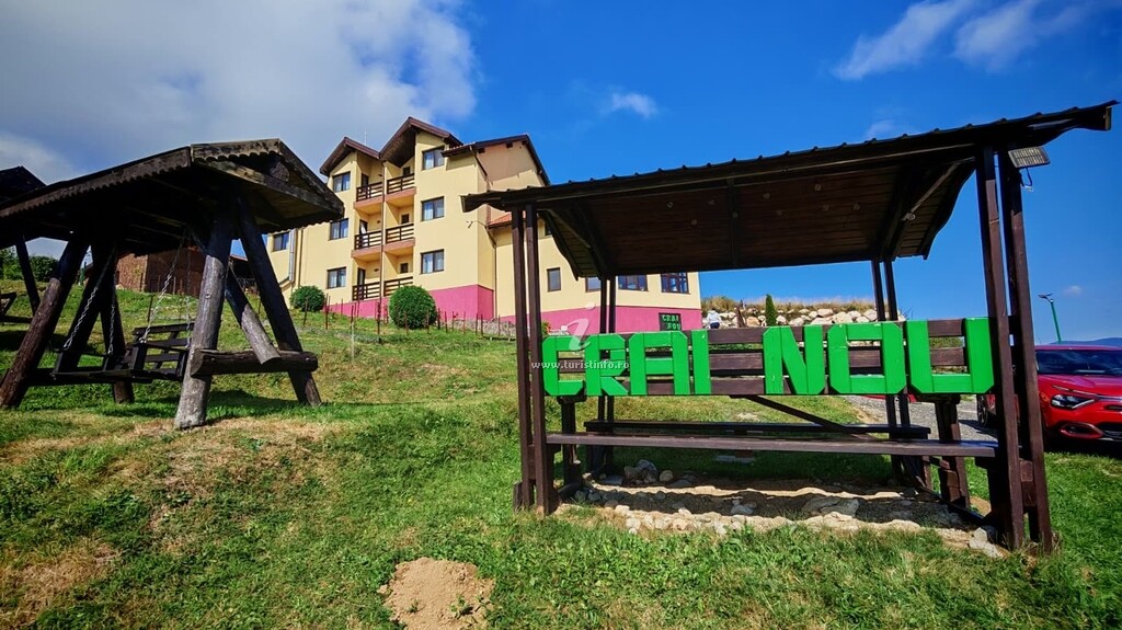 Pensiunea Crai Nou