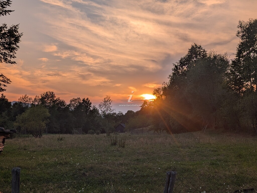 Căsuțe tip camping Oază de Liniște
