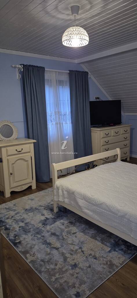 Cabana Răzeșilor