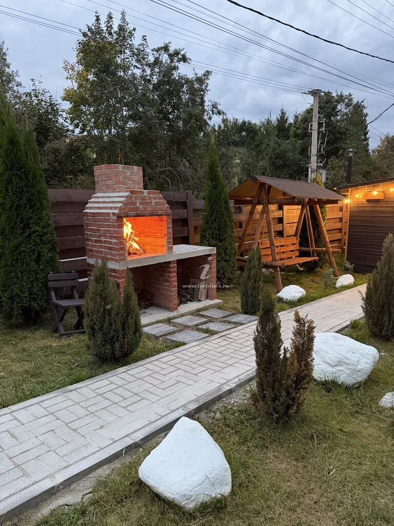 Winter Frame Chalet