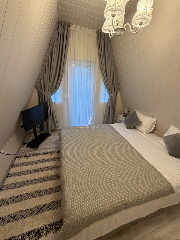 Winter Frame Chalet