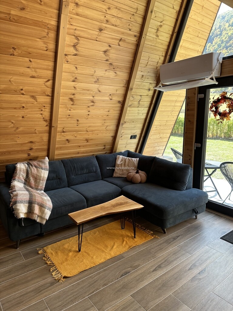 A-frame The Peak