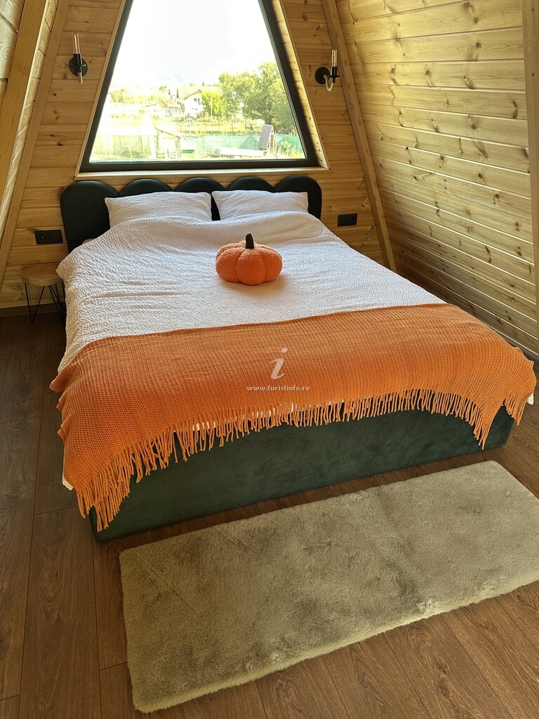 A-frame The Peak