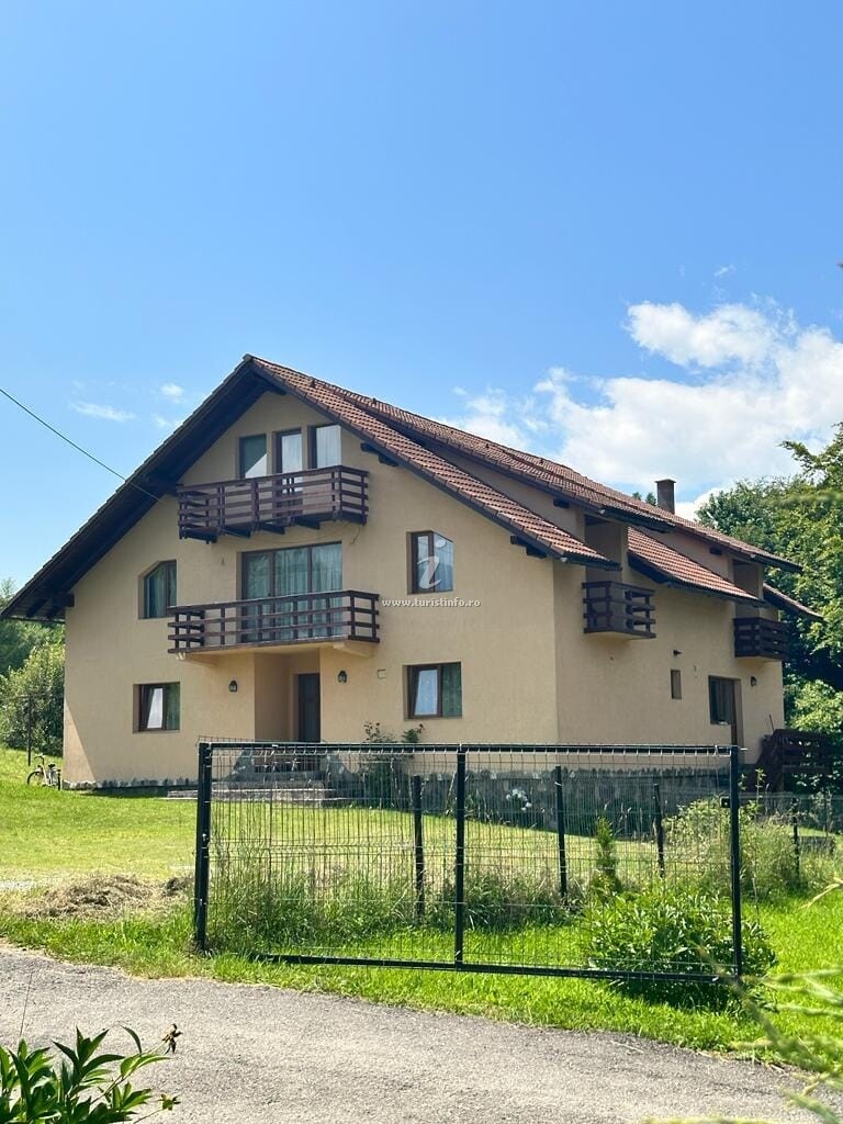 Camere de închiriat Casa la Pădure