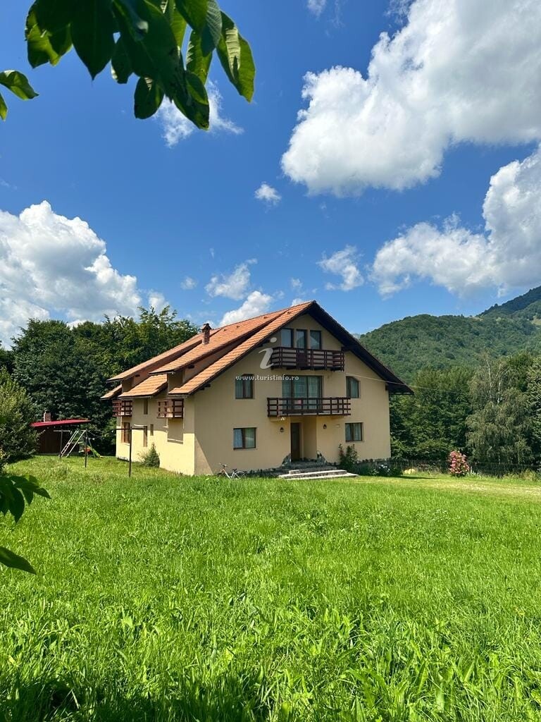Camere de închiriat Casa la Pădure