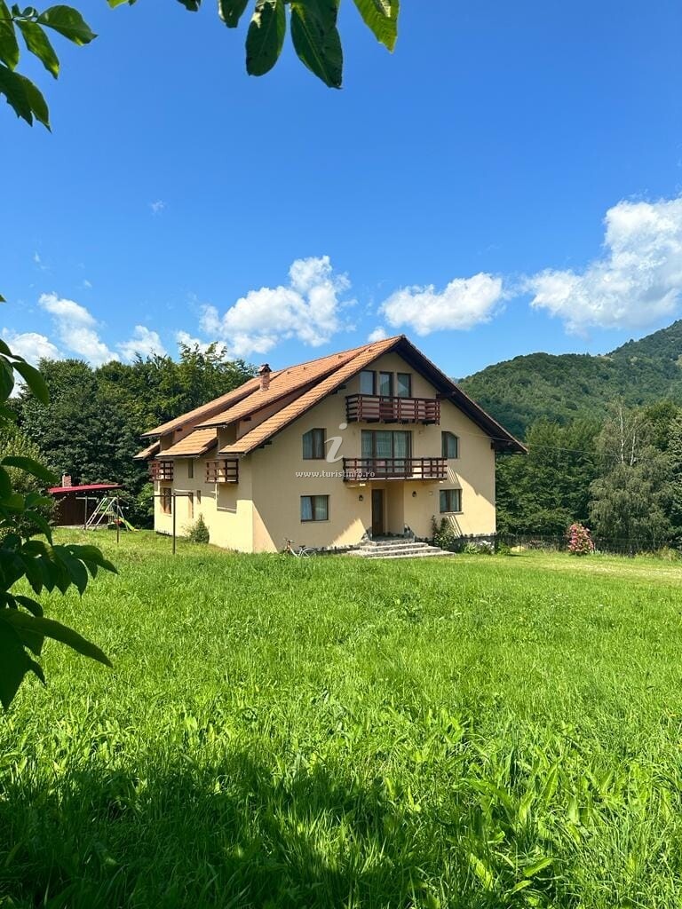 Camere de închiriat Casa la Pădure