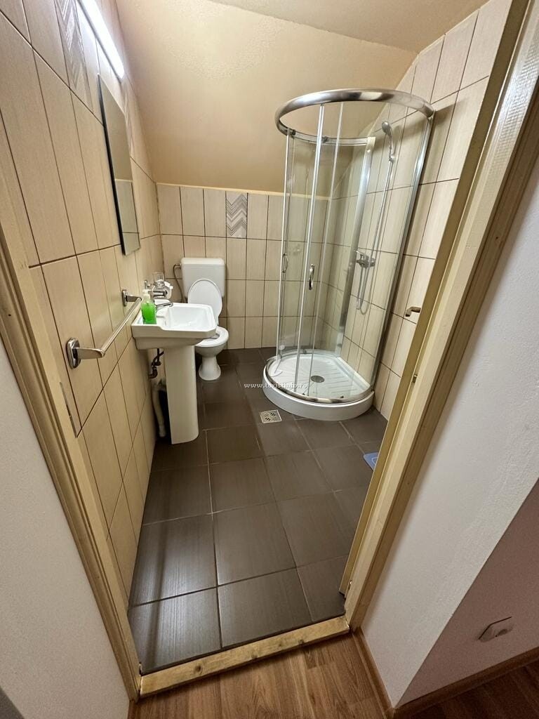 Camere de închiriat Casa la Pădure