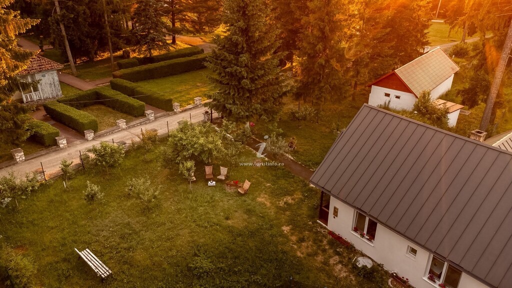 Casa de vacanță Izvoru Mureșului