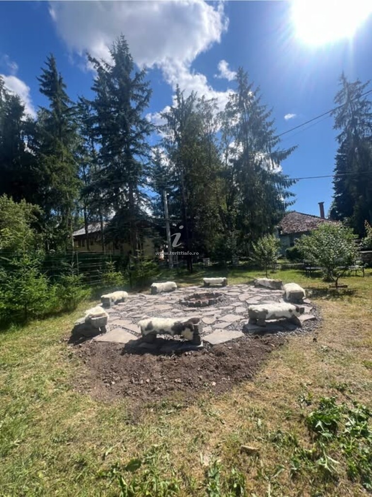 Casa de vacanță Izvoru Mureșului