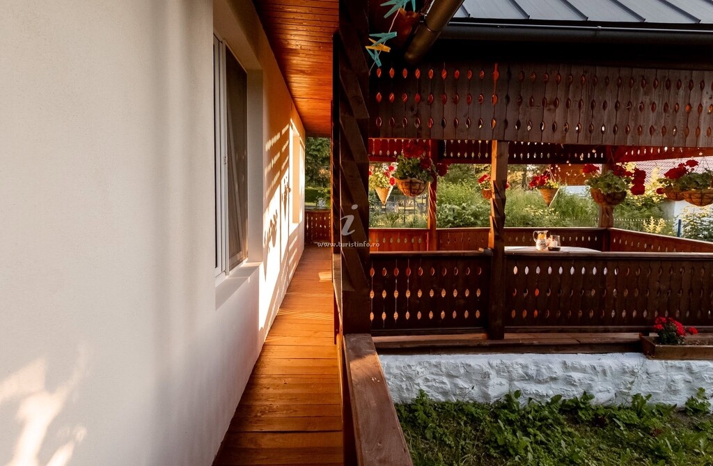 Casa de vacanță Izvoru Mureșului