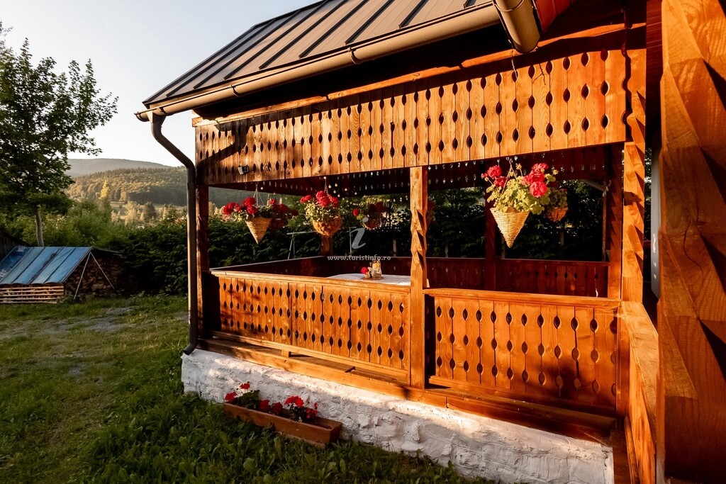 Casa de vacanță Izvoru Mureșului