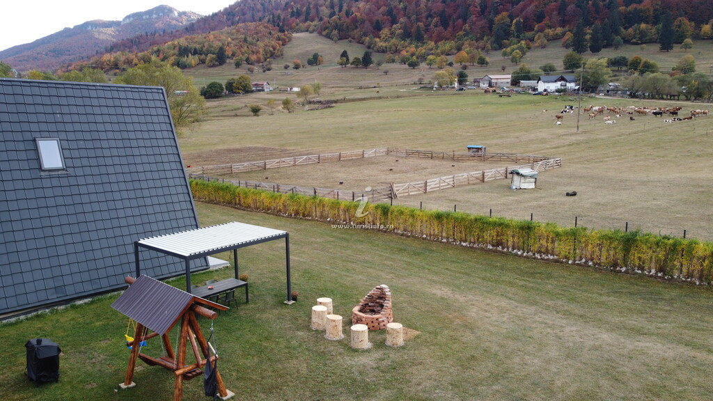 A-frame The Peak