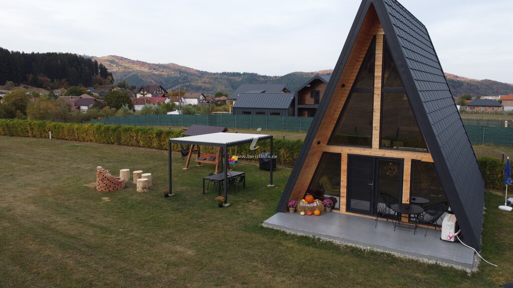 A-frame The Peak