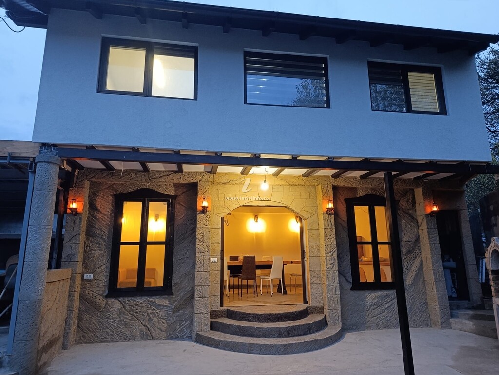 Camere de închiriat Casa Polen