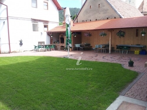 Pensiunea Radoiu Rustic