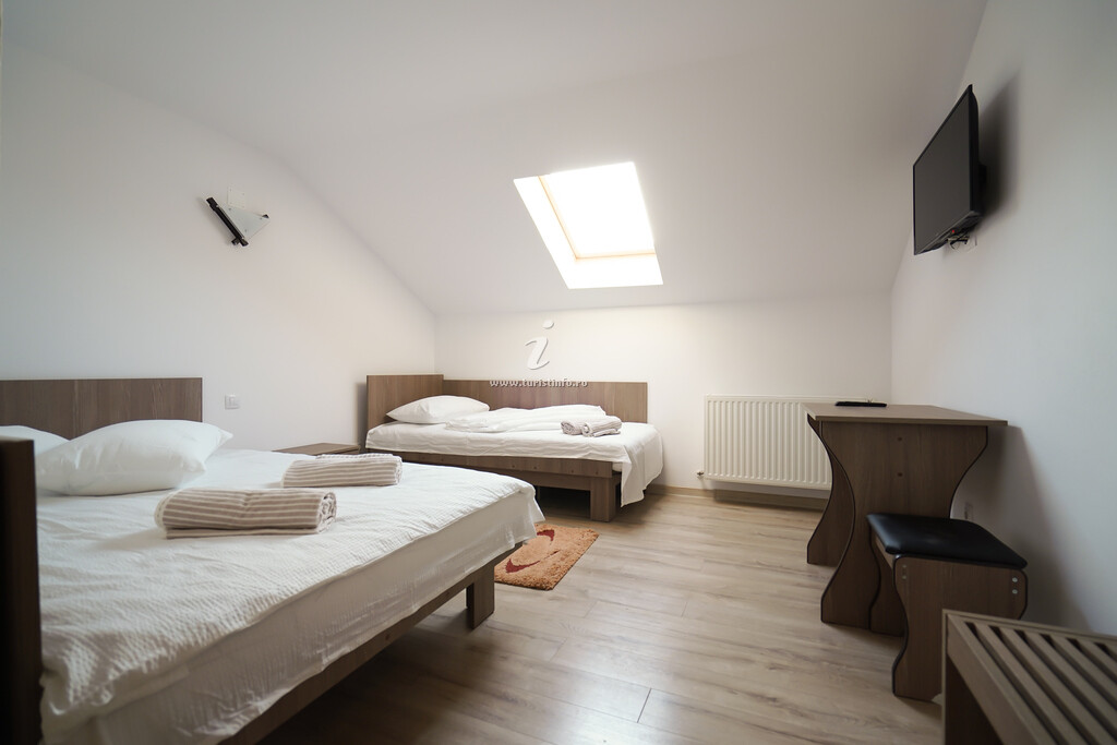 Camere de închiriat Casa Teo
